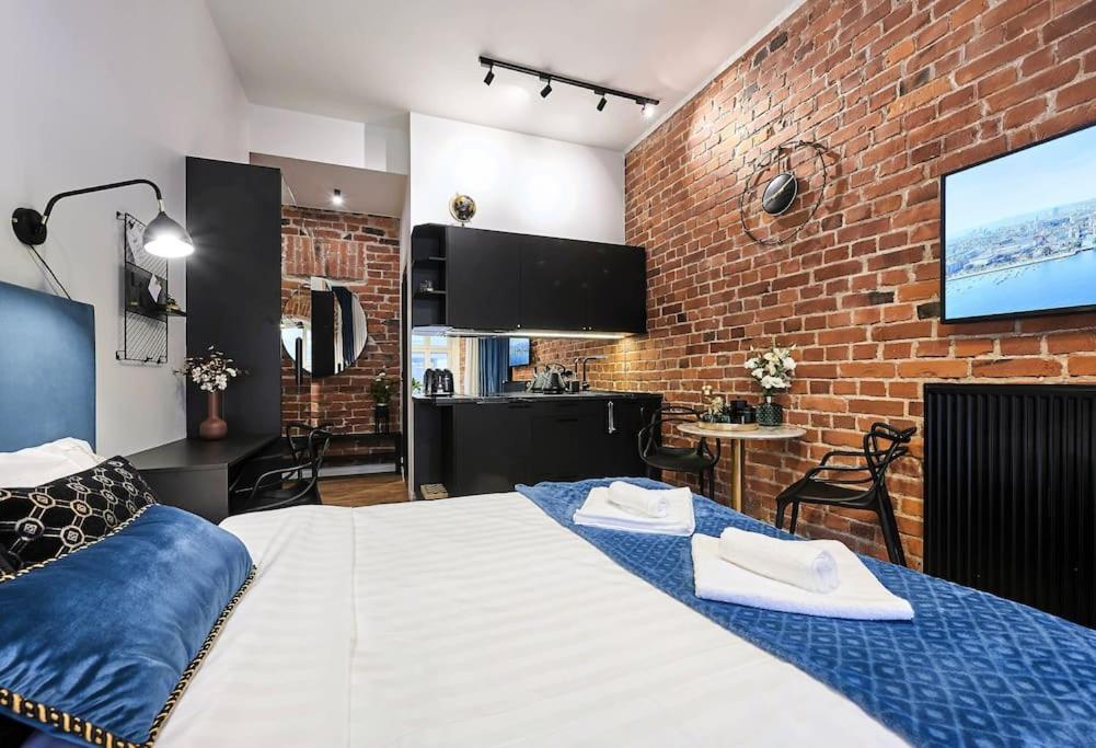 Urban-Glam City Centre Studio With A Gym And Terrace Tallin Zewnętrze zdjęcie