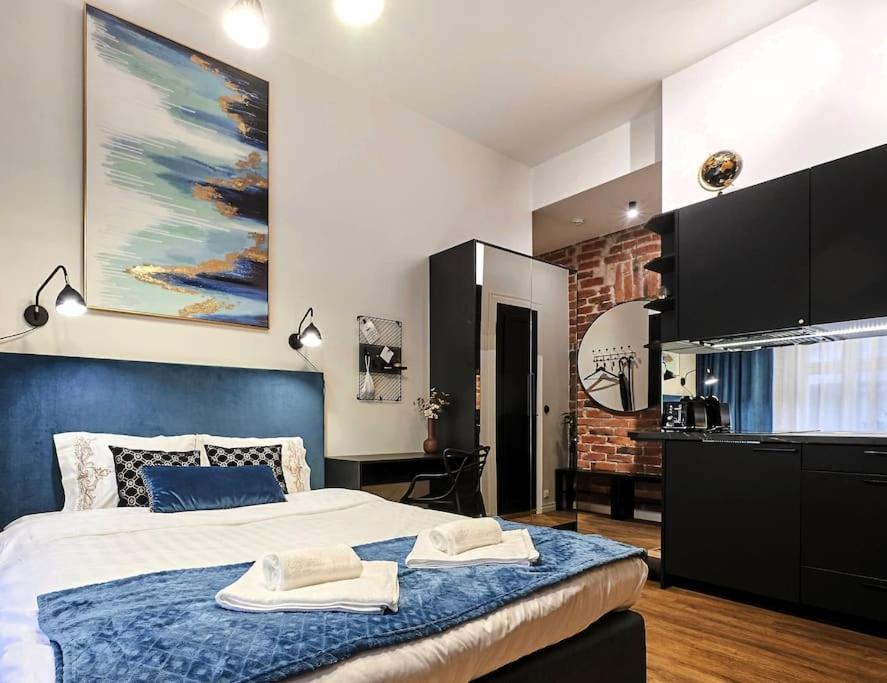 Urban-Glam City Centre Studio With A Gym And Terrace Tallin Zewnętrze zdjęcie